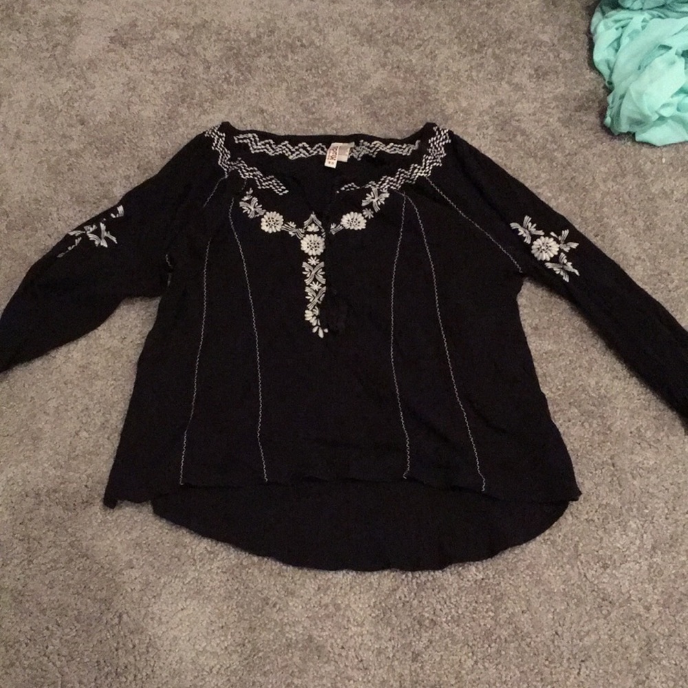 Black and white blouse top.